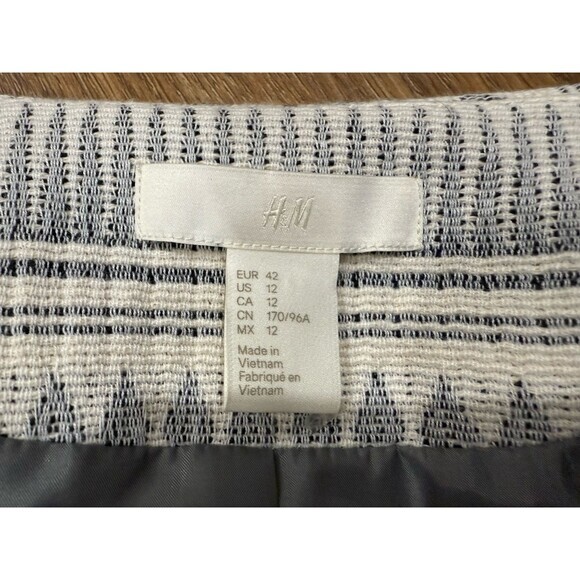 H&M Embroidered Aztec Front Zip Cardigan Jacket Blazer - Women’s Size 12 - EUC - Picture 3 of 4